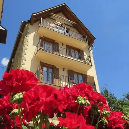 Era Cabana De Apartamentos Rufaste Salardu Exterior photo